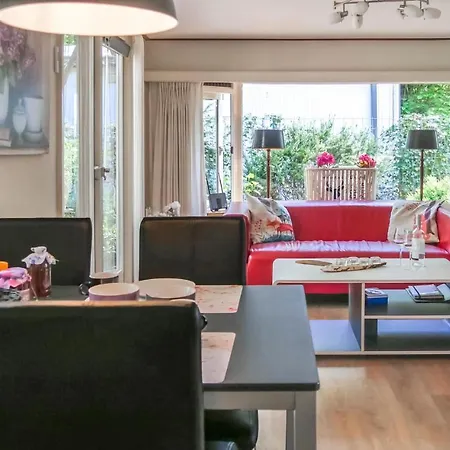 Holiday home 't Vosje
